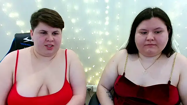 BeckyAndHellen online show from March 14, 12:06 pm