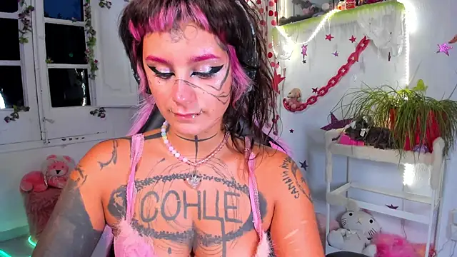 lady sontse  online show from July 27, 7:44 pm