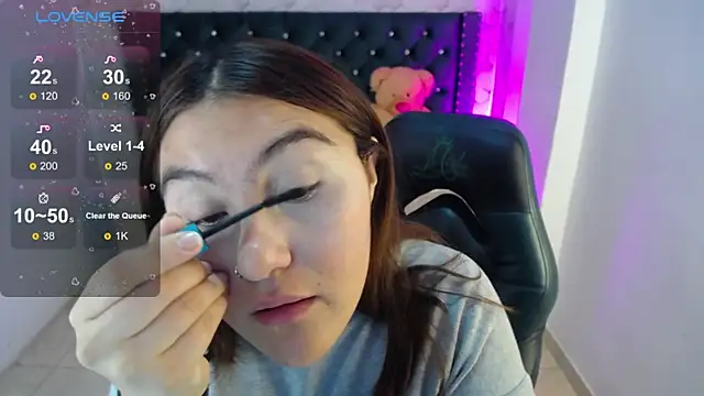 conniejames m online show from April 21, 11:17 am