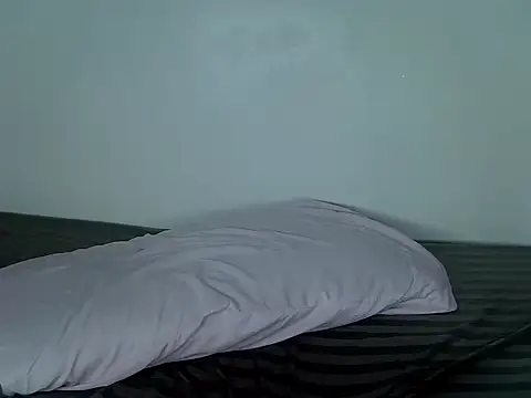 laetitia  online show from October 11, 10:56 pm