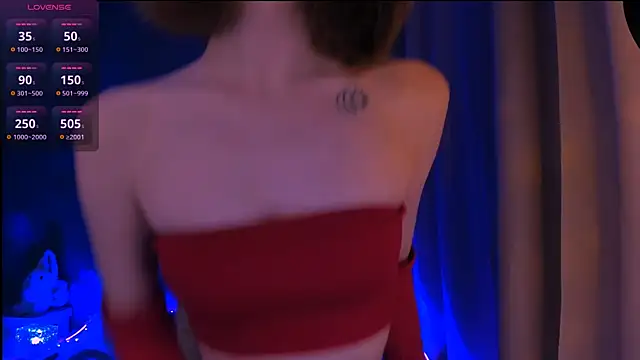 ellaamber online show from October 10, 8:25 pm