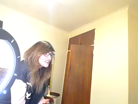 karmicQueen669 online show from June 27, 8:04 pm