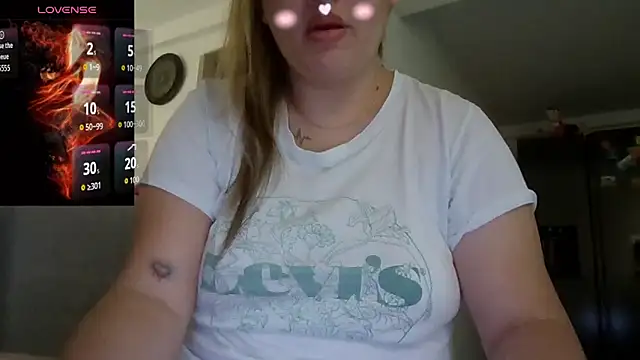 Snapshot of saramartinez1000 chatting on September 11, 5:13 pm saramartinez1000 online show from September 11, 5:13 pm