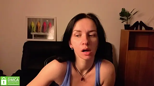 annakillianox online show from May 13, 5:35 am