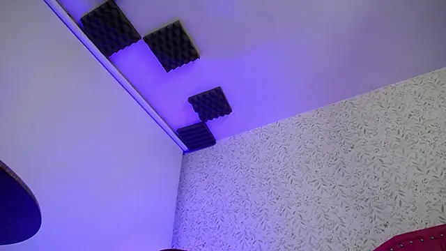 luly pink online show from January 8, 4:05 am