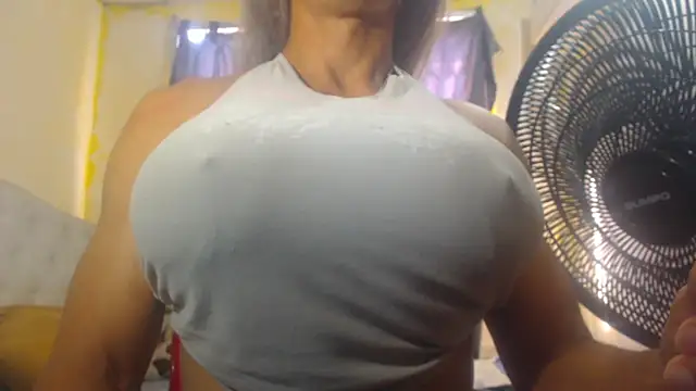 DanielaMuscleTS online show from December 16, 7:42 pm