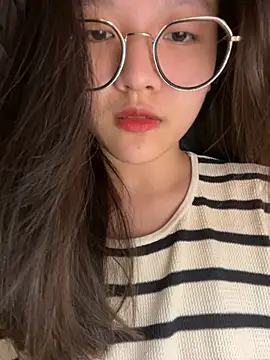 Krixxi22 online show from November 1, 7:07 pm