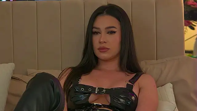 reyabaines online show from October 29, 10:45 pm