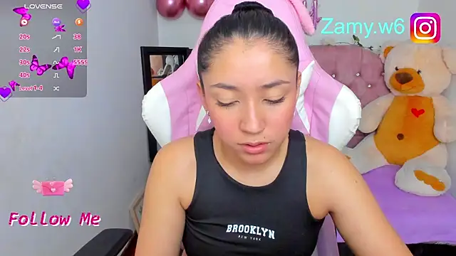 Snapshot of Karla__cute chatting on September 9, 5:18 am Karla cute online show from September 9, 5:18 am
