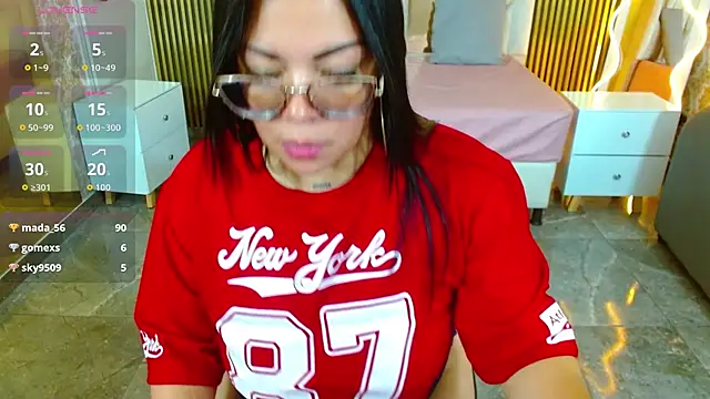 martinna tay online show from February 11, 8:16 am