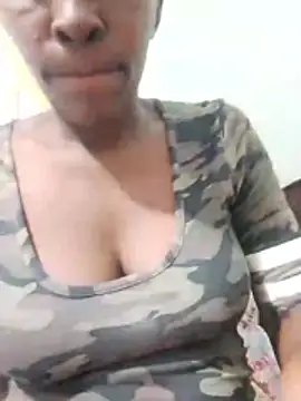 LOVELY-2BERRY online show from April 24, 7:27 pm