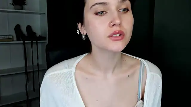 sarah perfect online show from April 9, 7:36 am