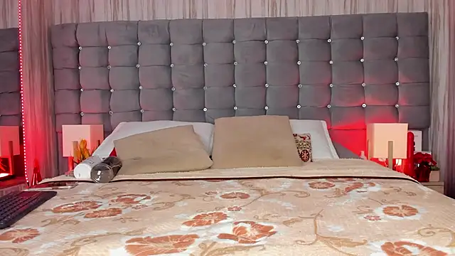 Poacahontasfg online show from April 23, 4:09 am