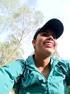 Snapshot of _andrea30 chatting on October 6, 12:11 pm andrea30 online show from October 6, 12:11 pm