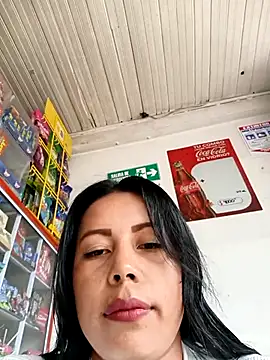 Snapshot of _andrea30 chatting on October 8, 12:31 pm andrea30 online show from October 8, 12:31 pm