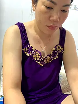 Baby-bigtits online show from November 25, 11:49 pm