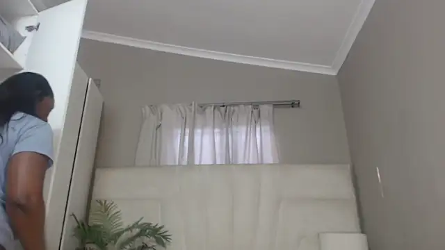 naughtyblackdolie online show from February 12, 6:04 am