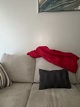 juicyyy323 online show from December 4, 9:15 pm