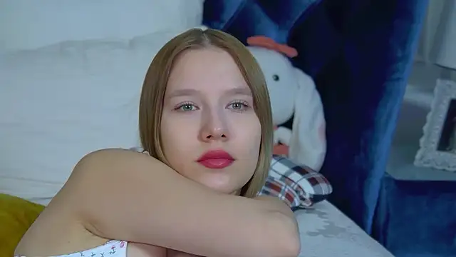 LiliLinn online show from October 11, 4:28 am