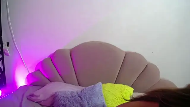 your little naughty1 online show from November 28, 3:09 am