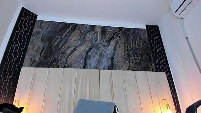 lia sofiia online show from December 2, 9:22 am