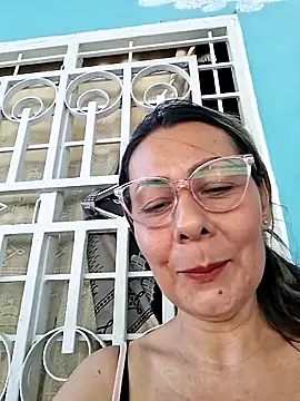 Snapshot of Mia-funny20 chatting on September 13, 8:39 pm Mia-funny20 online show from September 13, 8:39 pm