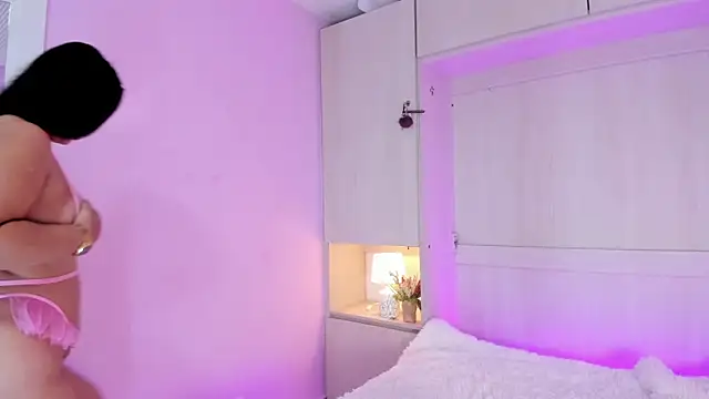 valerymeyerr online show from October 30, 4:37 am