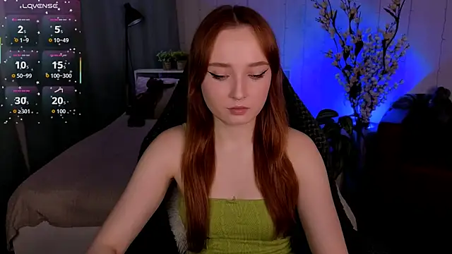 Emma Chery online show from November 13, 5:50 am