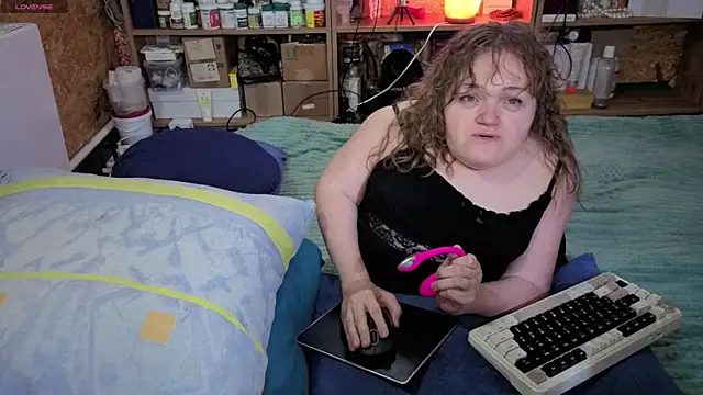 MiniNatalie online show from November 22, 9:01 am