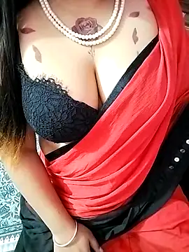 MISS QAYENAT online show from December 2, 4:20 pm