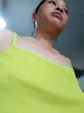 Aninyin22 online show from June 13, 3:04 am