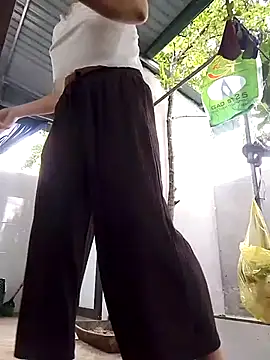 Aninyin22 online show from June 11, 2:53 am