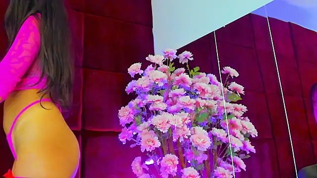 Alexxa online show from October 24, 6:04 pm