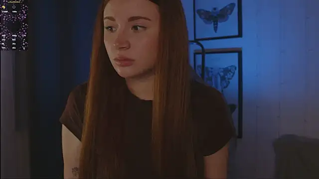 Freckle Diyana online show from October 18, 9:27 pm