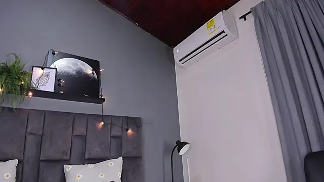 AmyPalmmer online show from September 17, 11:52 am