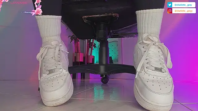 charlotte  grey online show from September 18, 7:56 pm