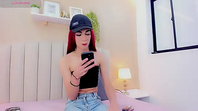 Mia thompson 19 online show from May 18, 7:42 pm