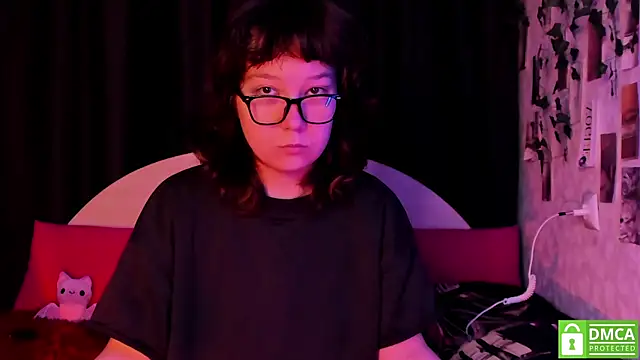 dreamgirllovee online show from November 6, 2:28 am