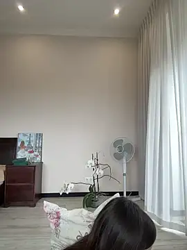 Hott Lolla online show from September 12, 7:29 am