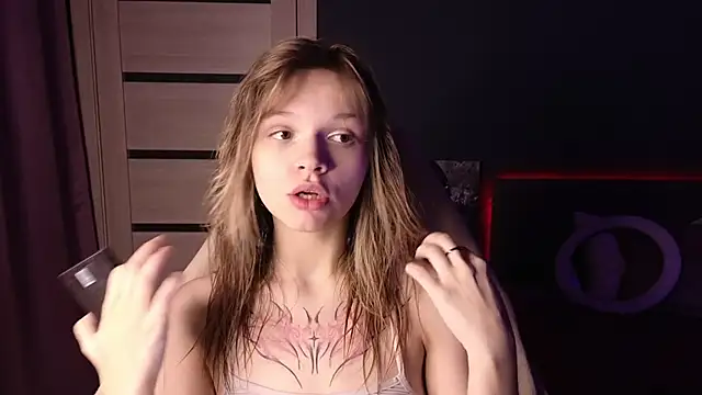 LitaBrom online show from October 4, 1:44 am