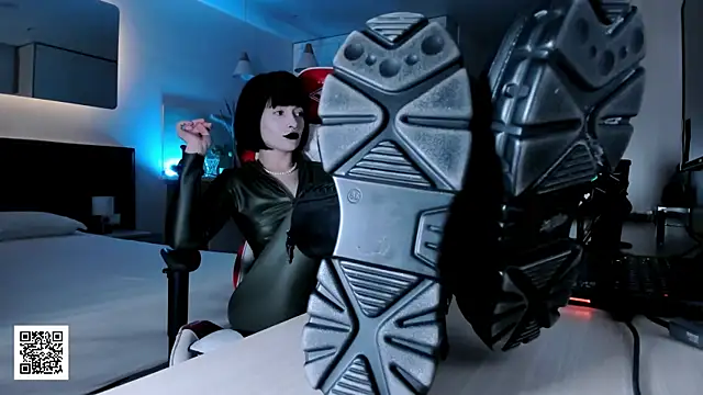  Goddess Misha  online show from December 18, 8:57 pm