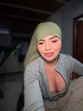 lalilamassu1 online show from July 29, 11:05 pm
