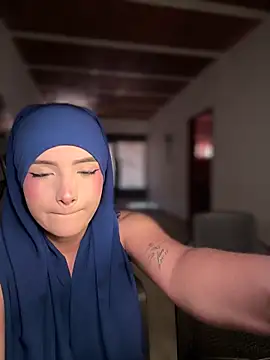 lalilamassu1 online show from February 16, 9:25 pm