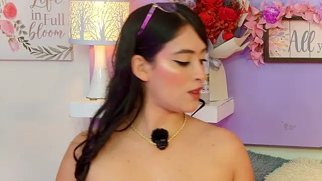 ChloeRem online show from March 22, 11:22 pm