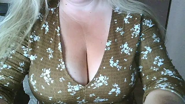 yourmarisexy online show from July 20, 10:39 am