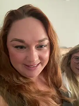 Curvyloveandhim online show from July 23, 7:38 am