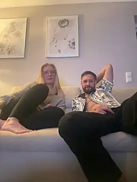 Curvyloveandhim online show from July 7, 8:55 pm