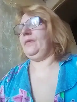 Forest-Lady online show from April 2, 2:25 pm