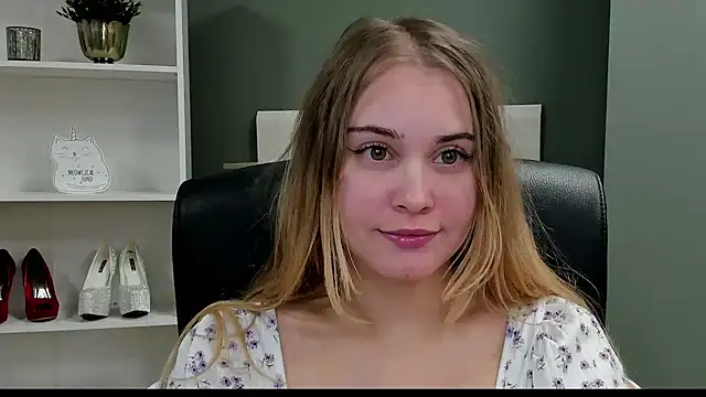 kitty valeria online show from September 24, 8:41 pm