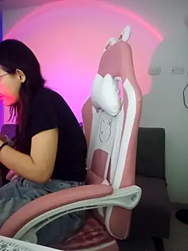 Snapshot of azumiichan chatting on September 19, 11:48 pm azumiichan online show from September 19, 11:48 pm